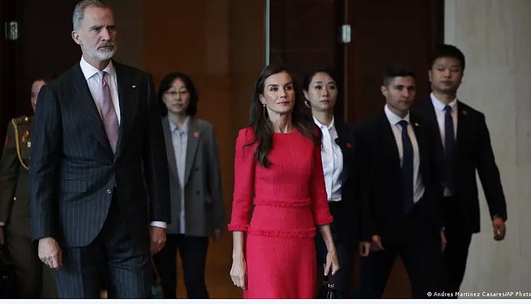 西班牙国王访华：“押注北京”，对冲与美关系恶化（图） - 1