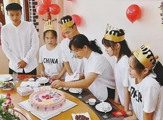 中国首例“5胞胎”现状曝光：个个年满20岁，父亲过劳去世，如今现状却让人唏嘘（组图） - 12