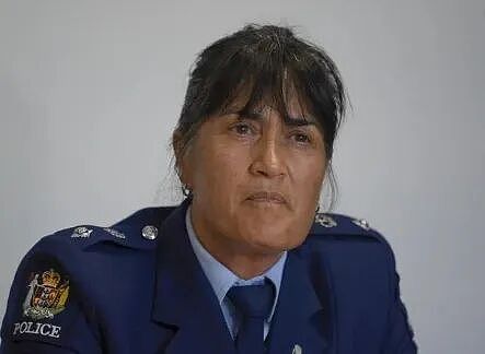 新西兰警界爆炸性丑闻:腐败、恋童、出轨!前高层全“翻车”,150页调查书揭露潜规则(组图) - 8