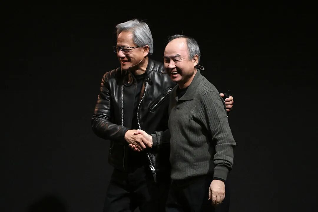 日本首富孙正义,清仓英伟达,套现超400亿元!“大空头”也下血本做空,机构警告AI泡沫太大,黄仁勋最新发声(组图) - 2
