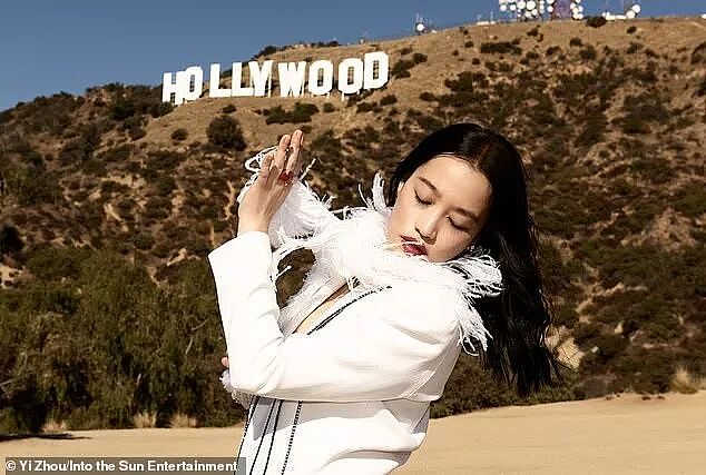“鹰眼”杰瑞米·雷纳疑似性骚扰中国女导演?铲雪车事故刚好,搞这么大瓜(组图) - 3