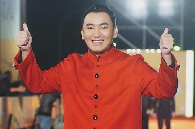 中年失婚又丧母,58岁男星感慨人生凄凉,投资赔了2亿欠债还不完(组图) - 4