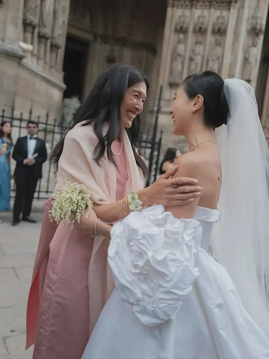 纪梵希家族继承人大婚!自曝“最抠婚礼”,戒指0元购...(组图) - 34
