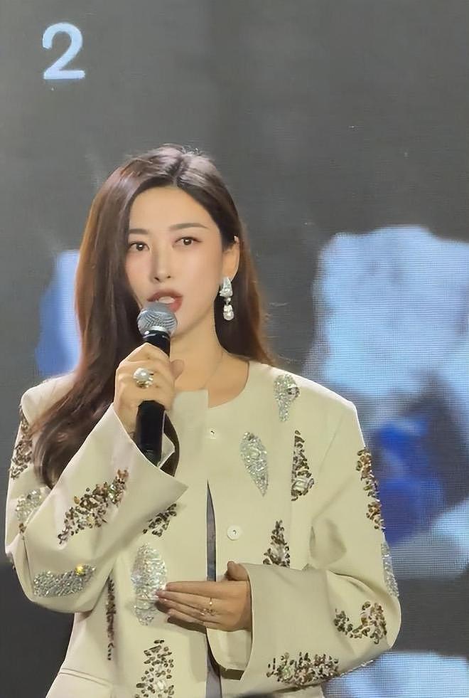 章泽天和朱珠同框，才发现女人到中年，幸不幸福都写在脸上（组图） - 17