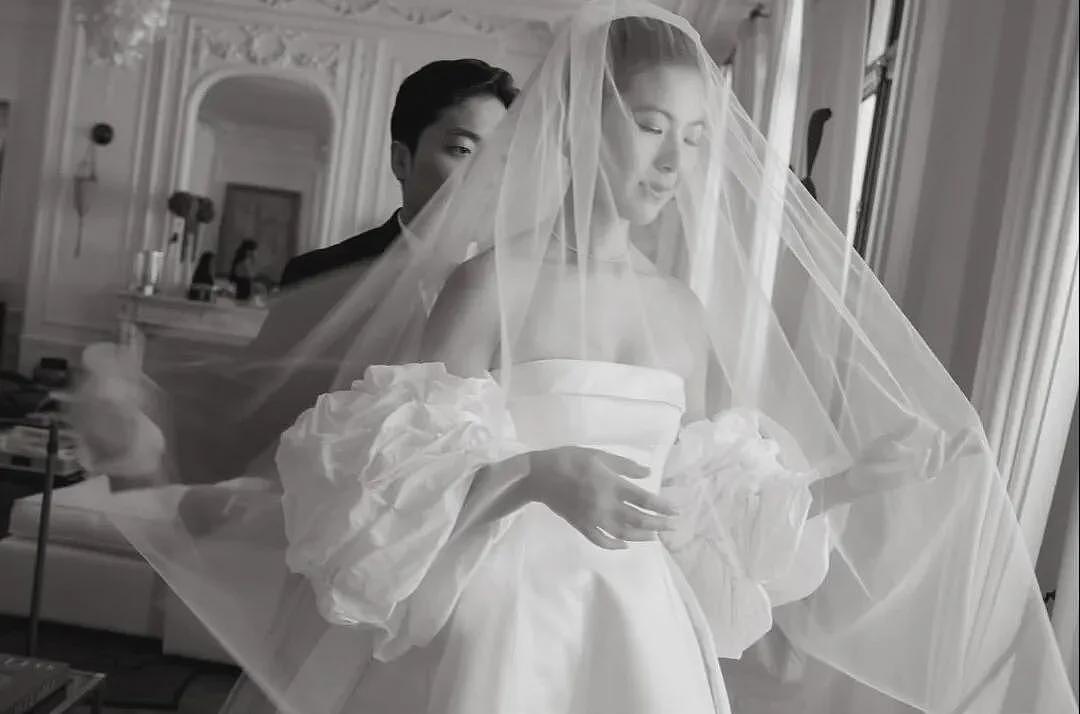 纪梵希家族继承人大婚!自曝“最抠婚礼”,戒指0元购...(组图) - 17