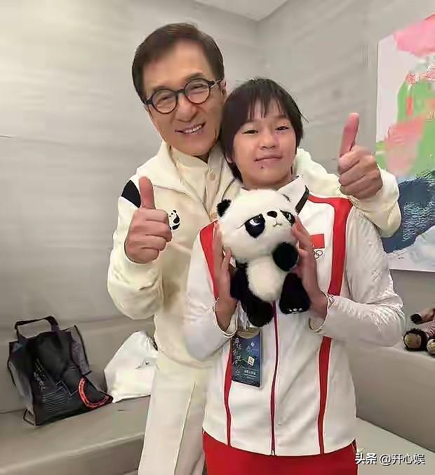 成龙邀请全红婵:找你拍电影免费行不行?全红婵高情商回应太绝了(组图) - 5