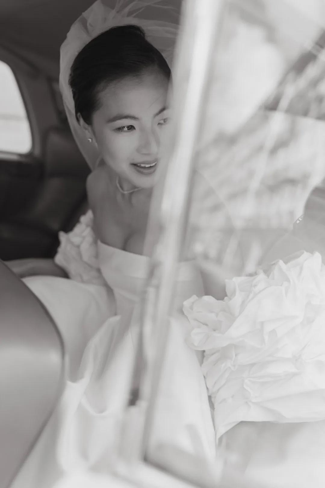 纪梵希家族继承人大婚!自曝“最抠婚礼”,戒指0元购...(组图) - 52