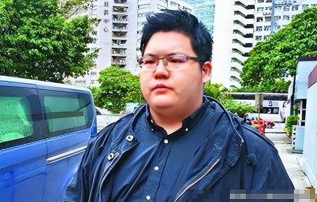 向佑算是没救了！现身南昌酒吧，烟酒不离手，旁边的女人又胖又颓（组图） - 9