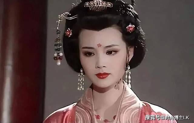 何赛飞美貌惹刘晓庆眼红，两个老戏骨，30年前，二者皆是风华绝代（组图） - 10