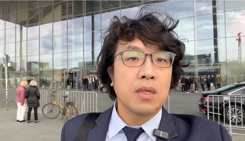 央视点名沈伯洋：可全球追捕！沈现身德国会，称勇敢台湾人不因中国恐吓退缩（组图） - 1