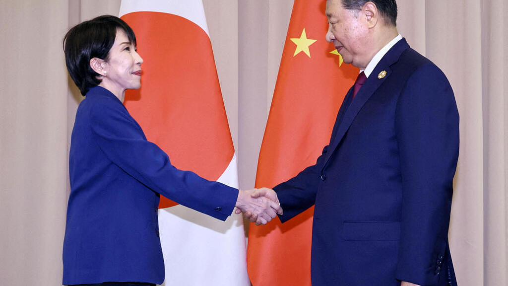 “脑袋被驴踢了”中国官媒火上浇油，破口大骂日本首相（图） - 1