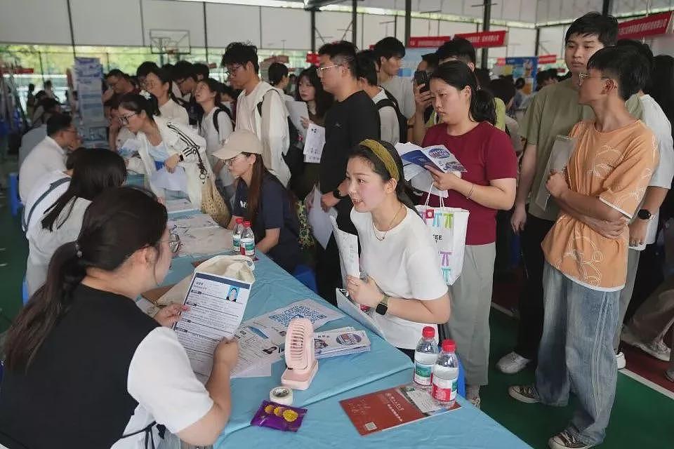 “六千都给不到”,中国的计算机专业怎么了(组图) - 1