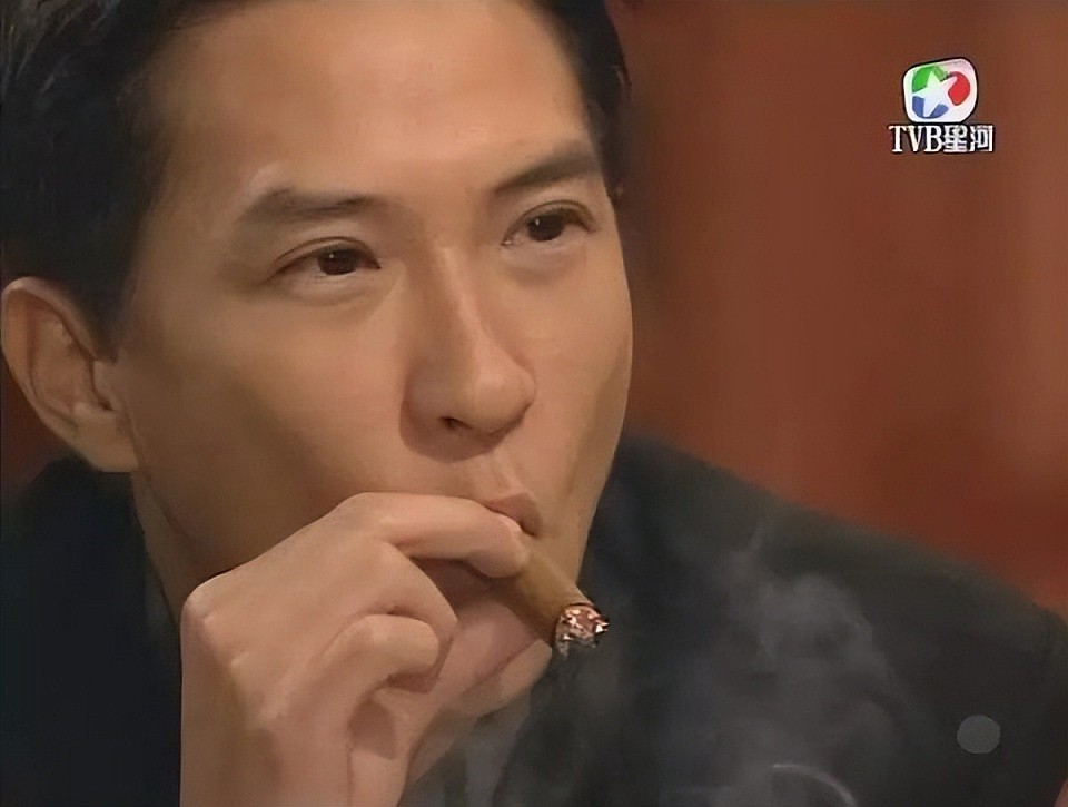 关咏荷罕见露面, TVB一姐却在巅峰期退圈?如何修炼成“影帝夫人”(组图) - 31