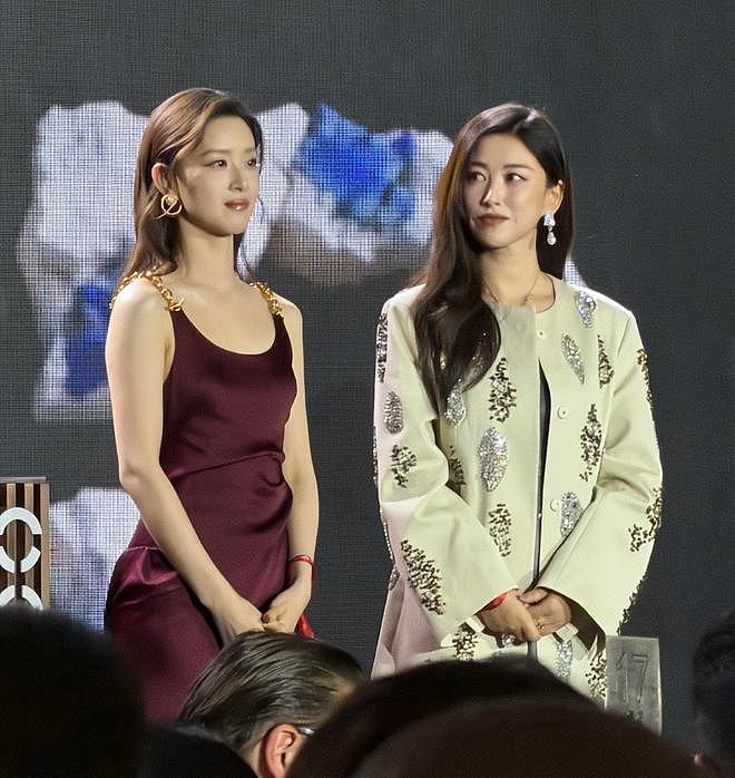 章泽天和朱珠同框，才发现女人到中年，幸不幸福都写在脸上（组图） - 1