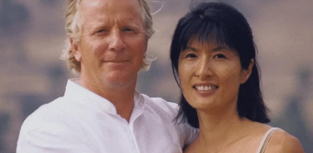 纪梵希家族继承人大婚!自曝“最抠婚礼”,戒指0元购...(组图) - 37
