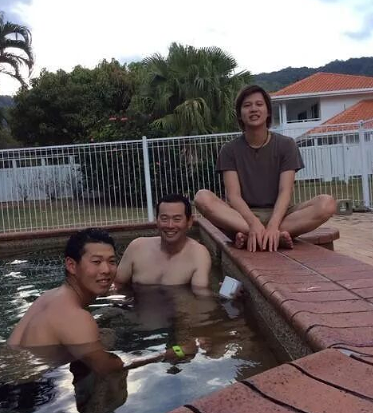 吓！星二代遭霸凌砸1亿变“整容怪”！烈焰红唇超抽象还得暴食症，网友：脸都融化了（组图） - 6