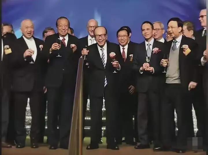 李连杰突然返老还童变年轻,真相或许与李嘉诚研究项目有关(组图) - 47
