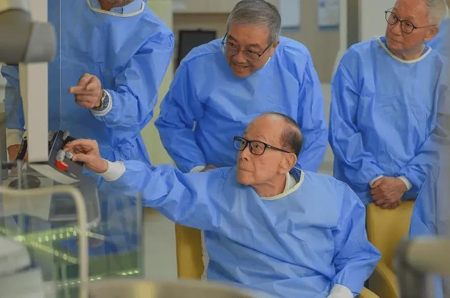 李连杰突然返老还童变年轻,真相或许与李嘉诚研究项目有关(组图) - 46
