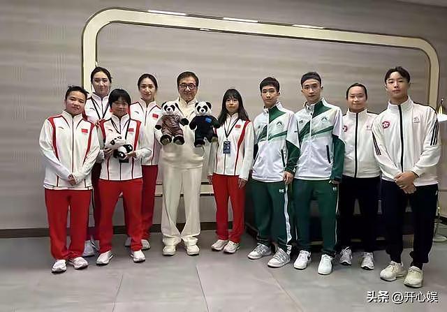 成龙邀请全红婵:找你拍电影免费行不行?全红婵高情商回应太绝了(组图) - 4