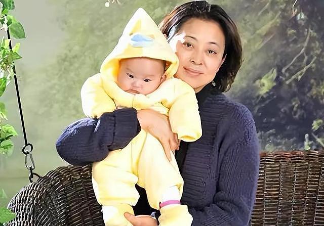 钱再多有什么用!66岁身家过亿的倪萍,还是要为儿子婚恋操碎了心(组图) - 8