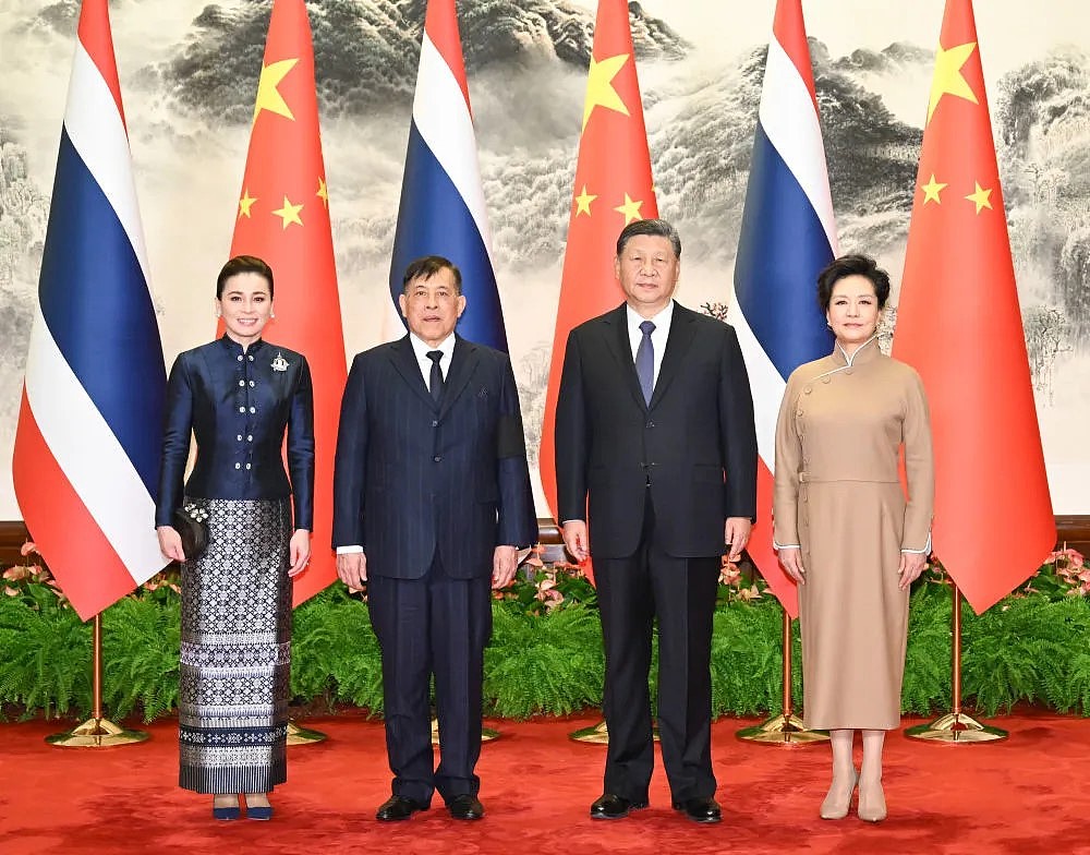50年来首访华,习近平见泰王哇集拉隆功,愿助力泰国改善民生(组图) - 3