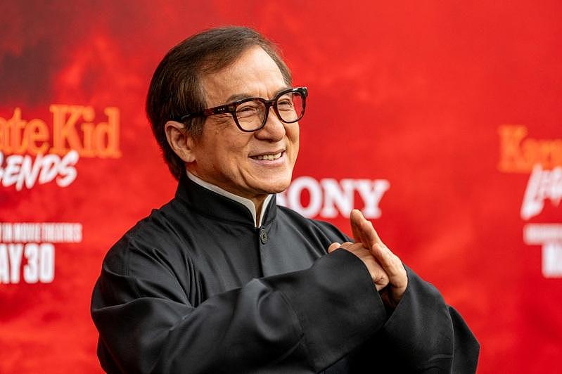 成龙“逝世”？假消息在英文社群媒体疯传（组图） - 1