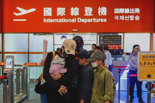 从沈伯洋到八炯、闽南狼:北京为何对这些台湾人发出“红色通缉令”(组图) - 4