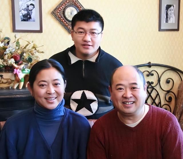 钱再多有什么用!66岁身家过亿的倪萍,还是要为儿子婚恋操碎了心(组图) - 23