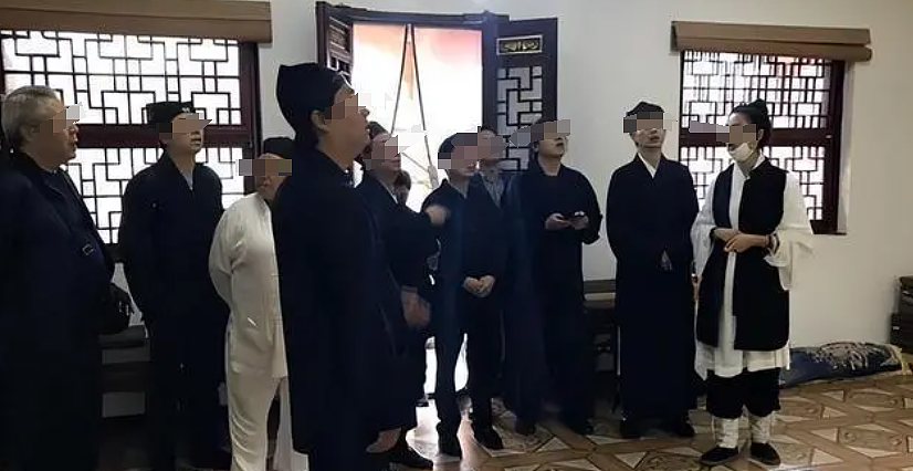 美女道姑靠 “狐媚术” 色诱香客500万：上身道袍下身蕾丝恶心手段看吐我…（组图） - 7