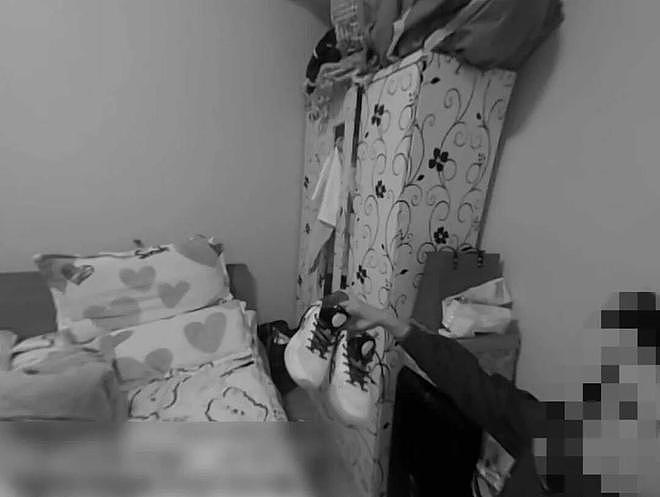 “家门口三双鞋被偷，都穿过！”嫌疑人是邻居：一个月盗走六双，拿回家收藏观赏，警方：刑拘（组图） - 2