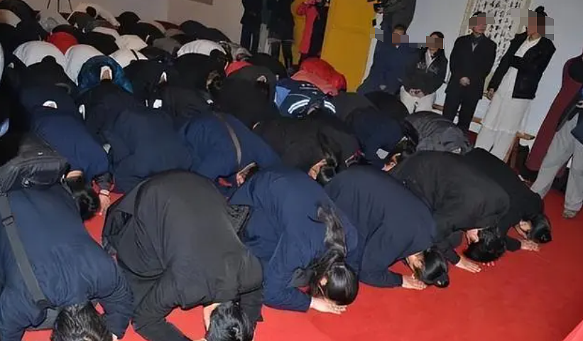 美女道姑靠 “狐媚术” 色诱香客500万：上身道袍下身蕾丝恶心手段看吐我…（组图） - 5