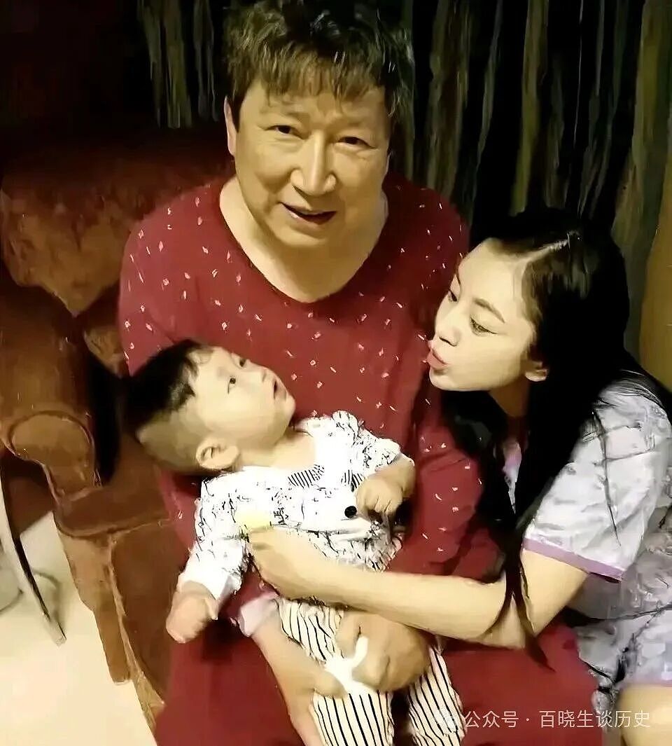 “北京首富”李春平去世:充值5000万住洗浴中心,被保姆控制百亿家产,父子不能相见(组图) - 5