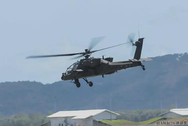 澳大利亚接收AH-64E“阿帕奇”武装直升机,波音技术人员亲自组装(组图) - 13
