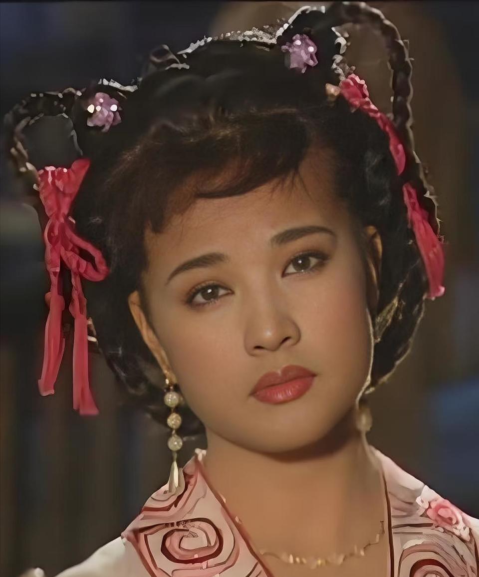 赵雅芝状态遭吐槽:传闻中的“不老女神”们,集体断崖式衰老?(组图) - 16