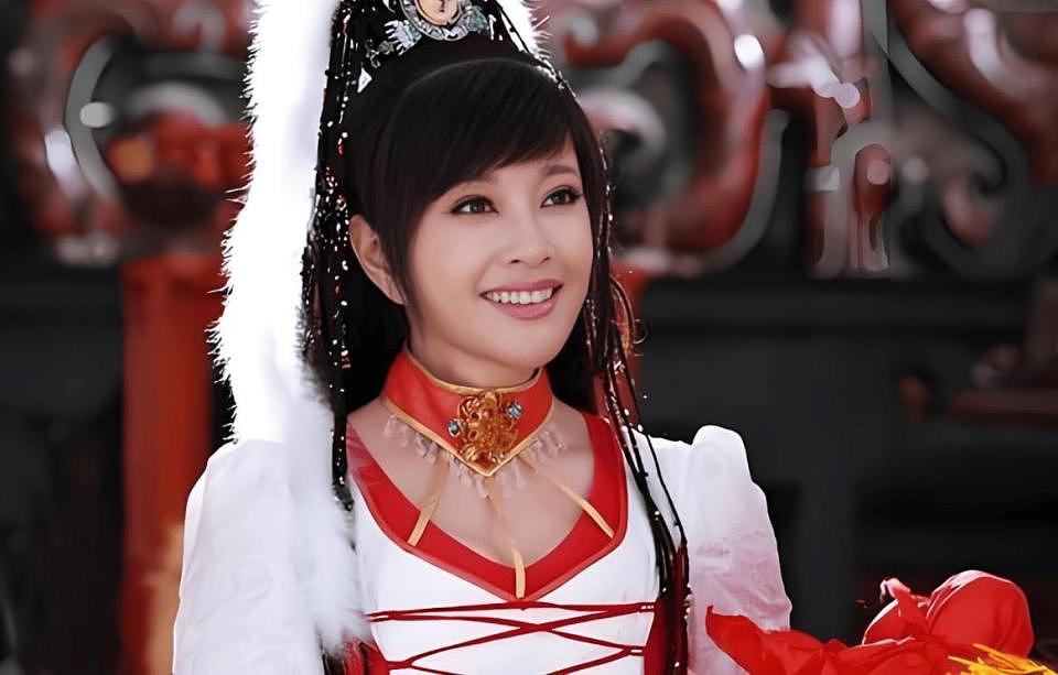 赵雅芝状态遭吐槽:传闻中的“不老女神”们,集体断崖式衰老?(组图) - 19