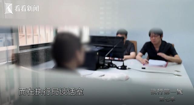 七旬爷叔自称“等爱情”每晚伫立南浦大桥下，却拖欠房租、屋中堆满垃圾清运出100多箱，房东：老鼠、蟑螂到处都是（组图） - 3