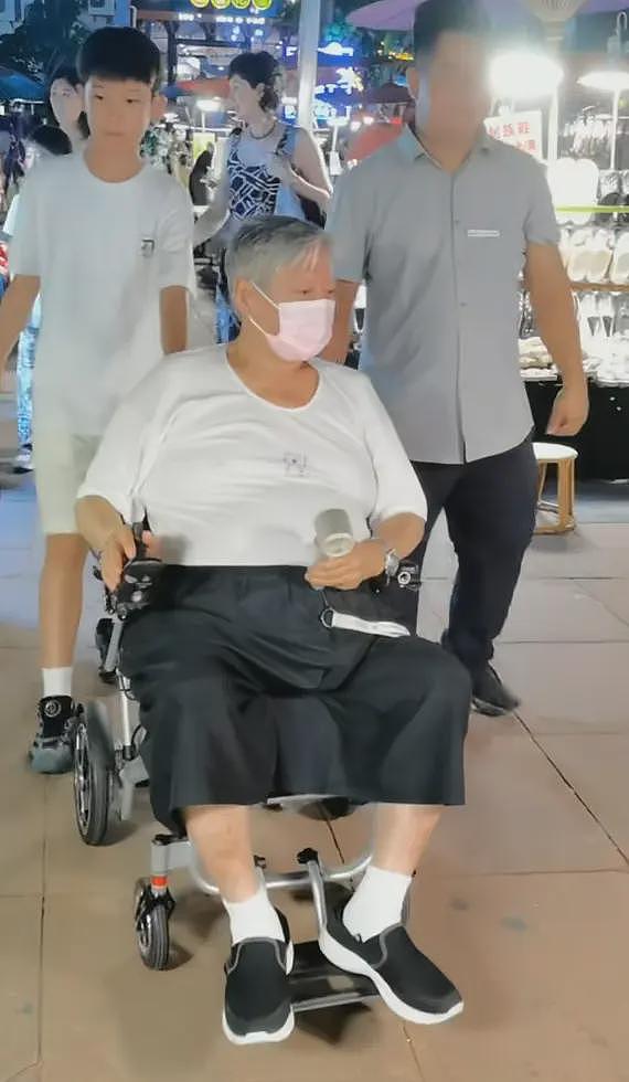 李连杰风波再升级！业内大V曝有钱人更多内幕，不止是换器官而已（组图） - 13