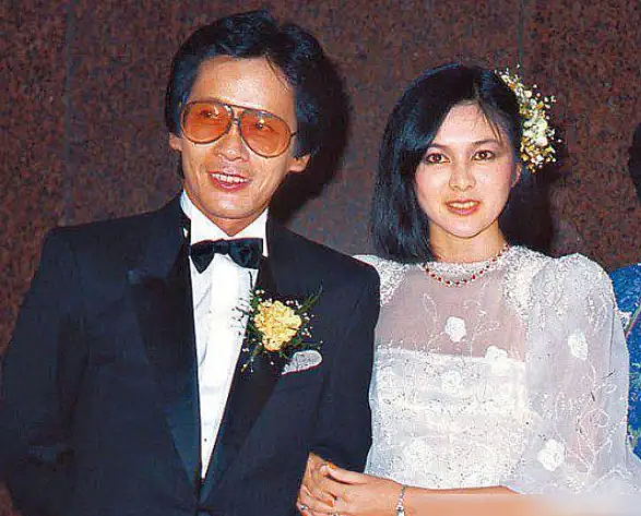 钟嘉欣婚变全梳理：推翻婚前协议，争抢孩子抚养权，TVB女星情路坎坷（组图） - 16