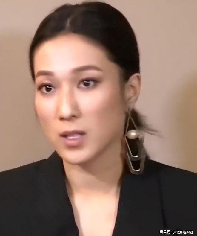 曝2大离婚瓜!国民男星夫妻反目分居2年,钟嘉欣7年抱仨遭骗婚(组图) - 18