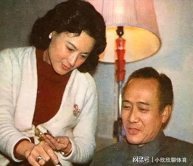 她凭借一张靓照被导演谢晋相中,和丈夫恩爱66年,71岁不幸患脑梗(组图) - 8