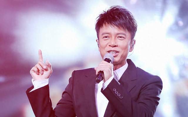钱再多有什么用?57岁李克勤“家丑”曝光,给中年夫妻提了个醒(组图) - 10