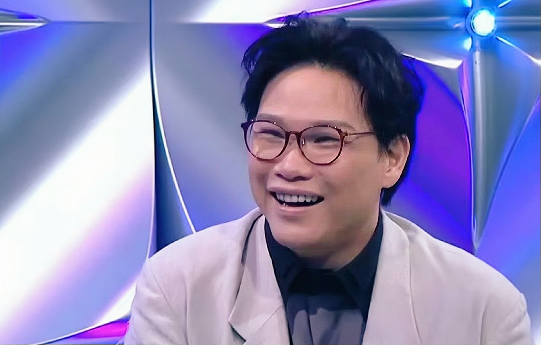 香港知名男星被曝婚内出轨？前一天还在和妻子秀恩爱，结果大反转（组图） - 3