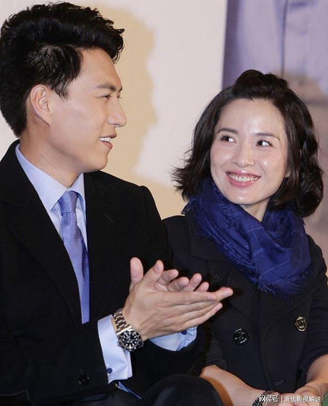 曝2大离婚瓜!国民男星夫妻反目分居2年,钟嘉欣7年抱仨遭骗婚(组图) - 6