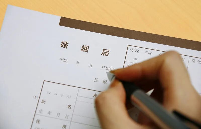 比“裸孩”还惨！继父和亲生母亲长年虐女，致其大小便失禁，却只被判12年？（组图） - 5