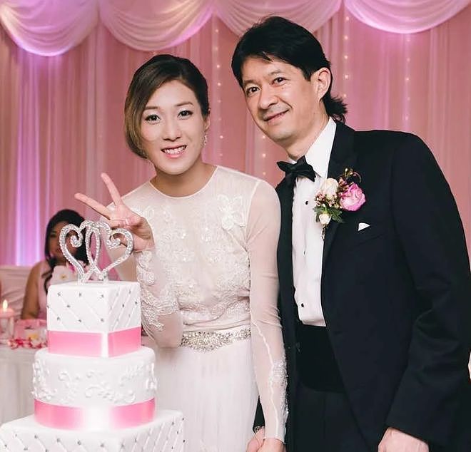 钟嘉欣婚变风波升级!曝其签婚前协议被骗婚,狂接工作争抚养权(组图) - 3