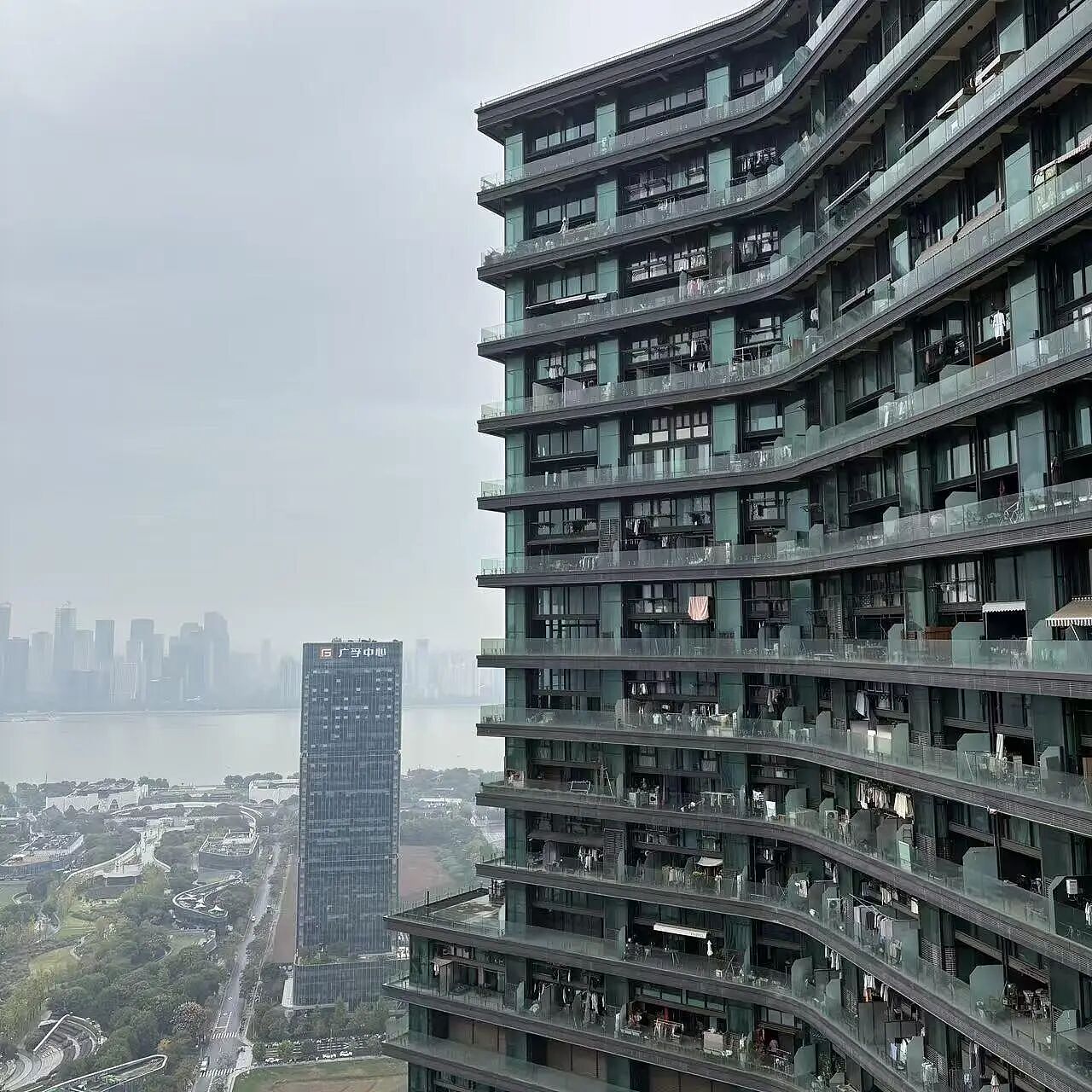 下坠的网红，正在批量逃离杭州？（组图） - 2