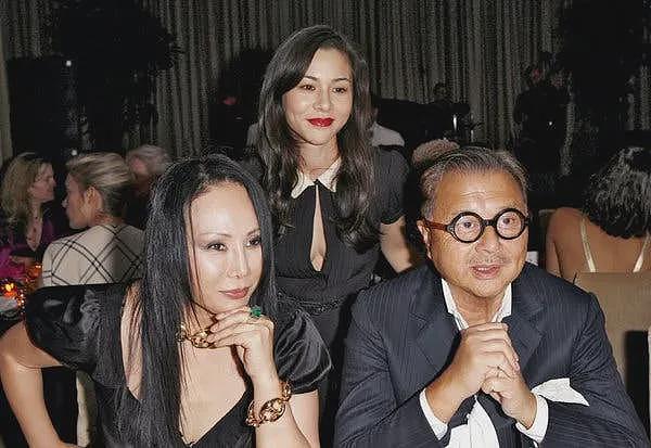 比邓文迪还狠！她离婚拿走亿万豪宅，光古董就5000万美金…（组图） - 22