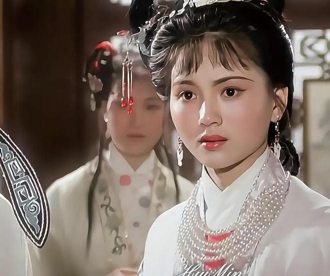江南第一美人名不虚传！看到陶慧敏和傅艺伟的当年合照就明白了（组图） - 8