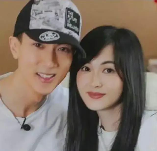 卓伟又爆大瓜！明星夫妻反目，分居2年闹离婚，靳东、吴奇隆躺枪（组图） - 17