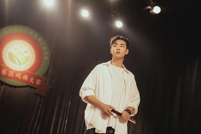 易烊千玺封帝,演员格局重新洗牌,内娱的明天属于谁?(组图) - 16